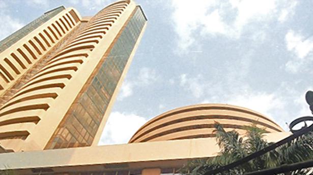 Markets break six-day rally; Sensex falls 306 points