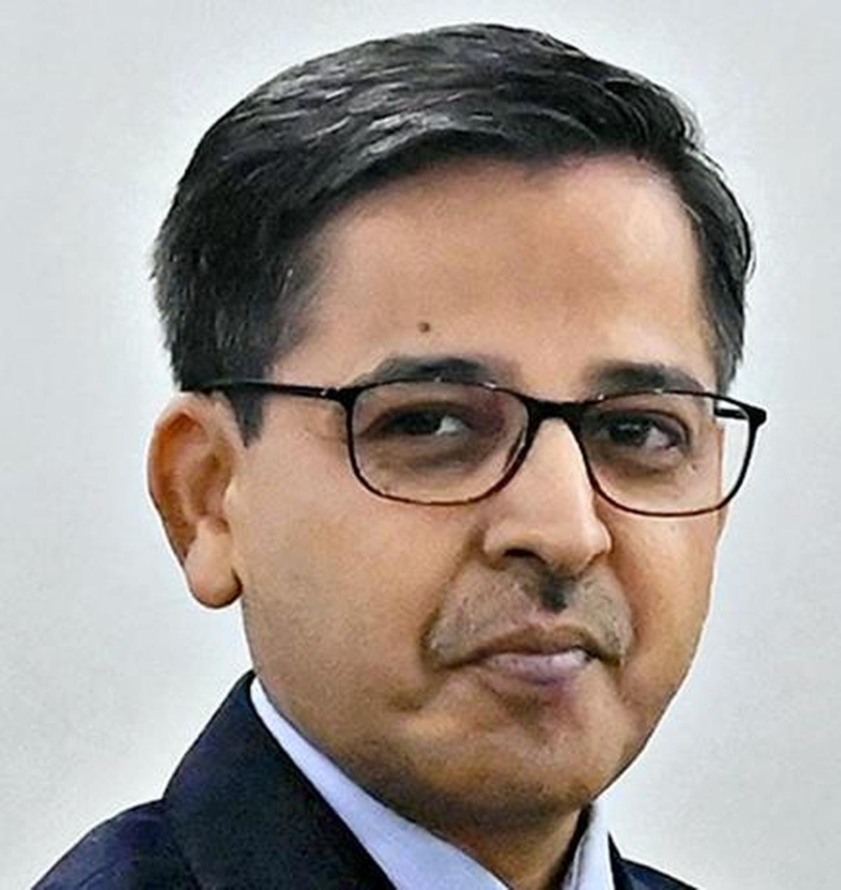 Outgoing Indian envoy meets Bangladesh FM, discusses bilateral ties
