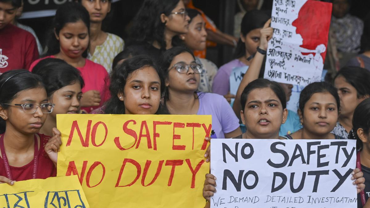 Kolkata doctor rape and murder case: Government hospitals in Delhi, other parts of country begin indefinite strike