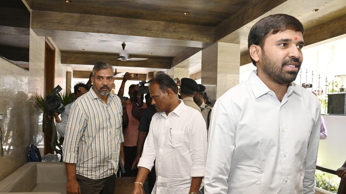 ED raids properties of liquor scam accused in Andhra Pradesh and Telangana