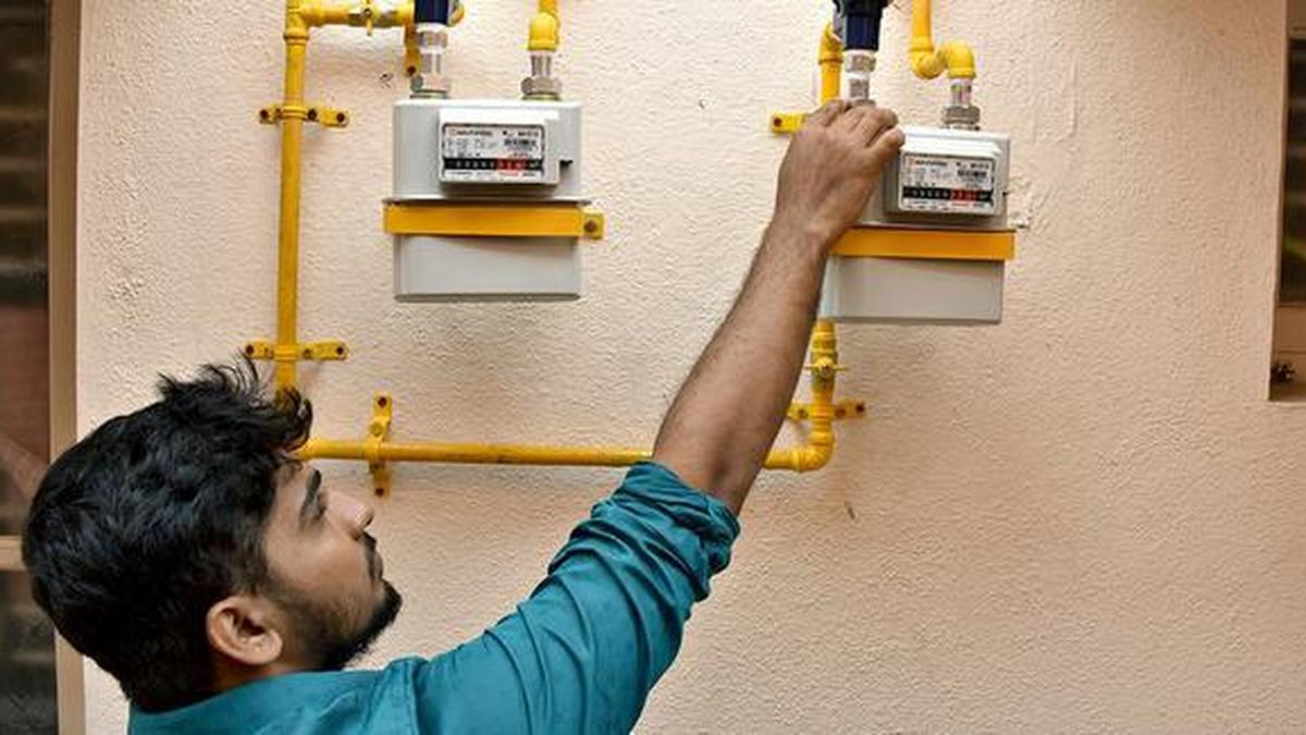 PNGRB nears concluding of bids for four LPG pipelines