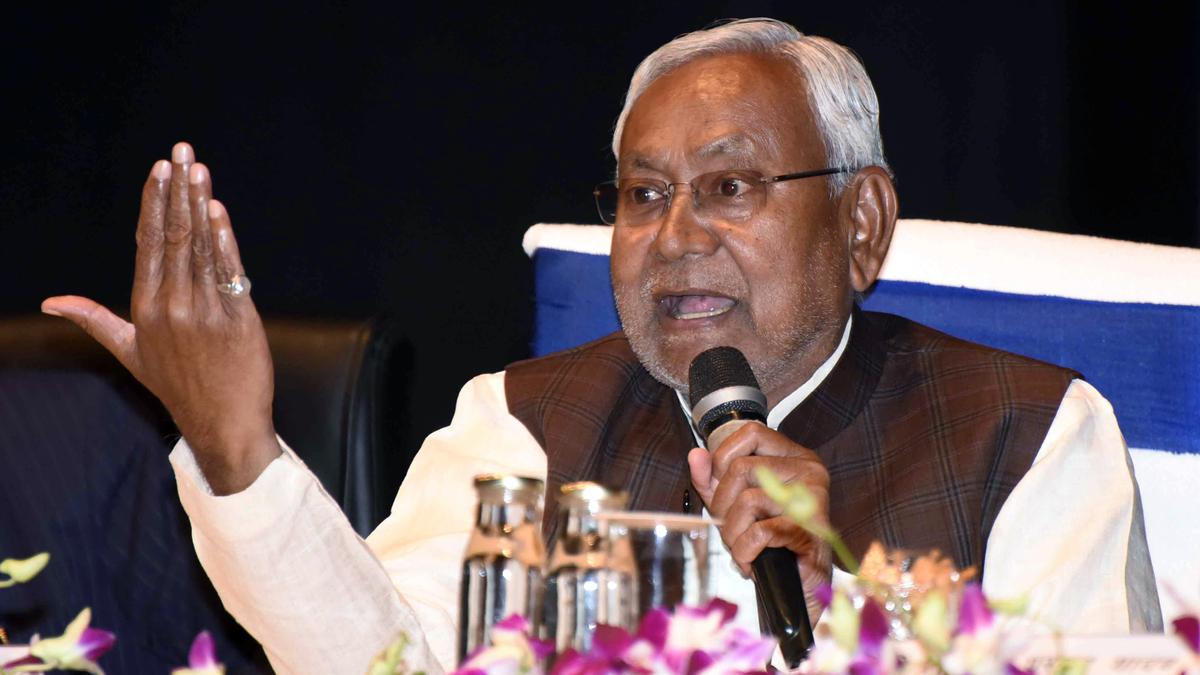 Nitish urges Centre to provide fresh stocks of Covid-19 vaccines
