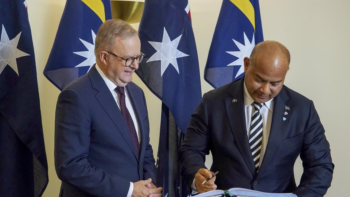 Nauru agrees to give Australia a veto right over a range of pacts with third nations including China