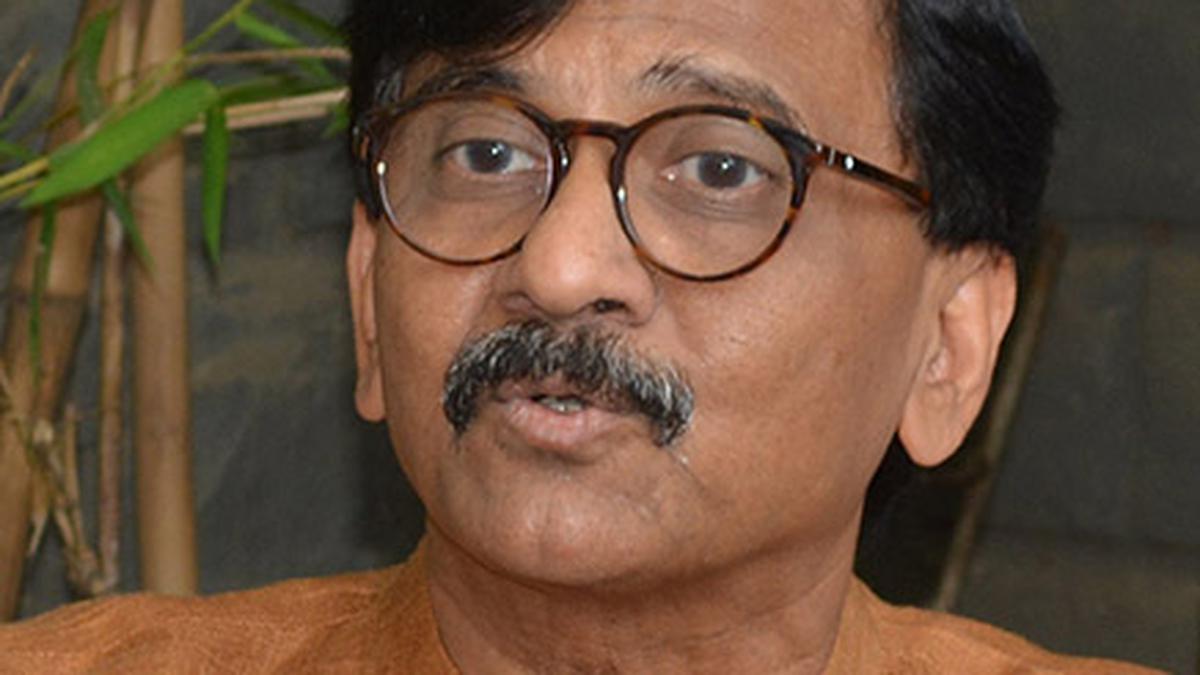 ‘Caged parrot’ EC a sham, is favouring BJP, alleges Sanjay Raut