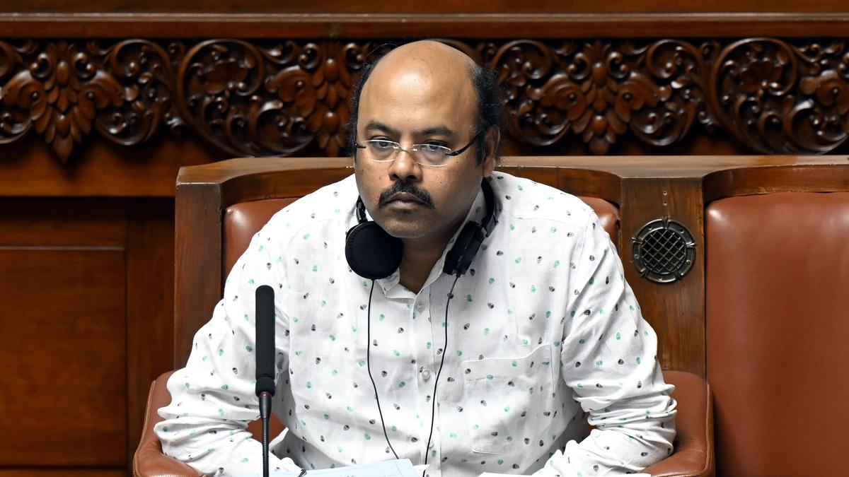 I am confident of my father completing full term, says Yathindra