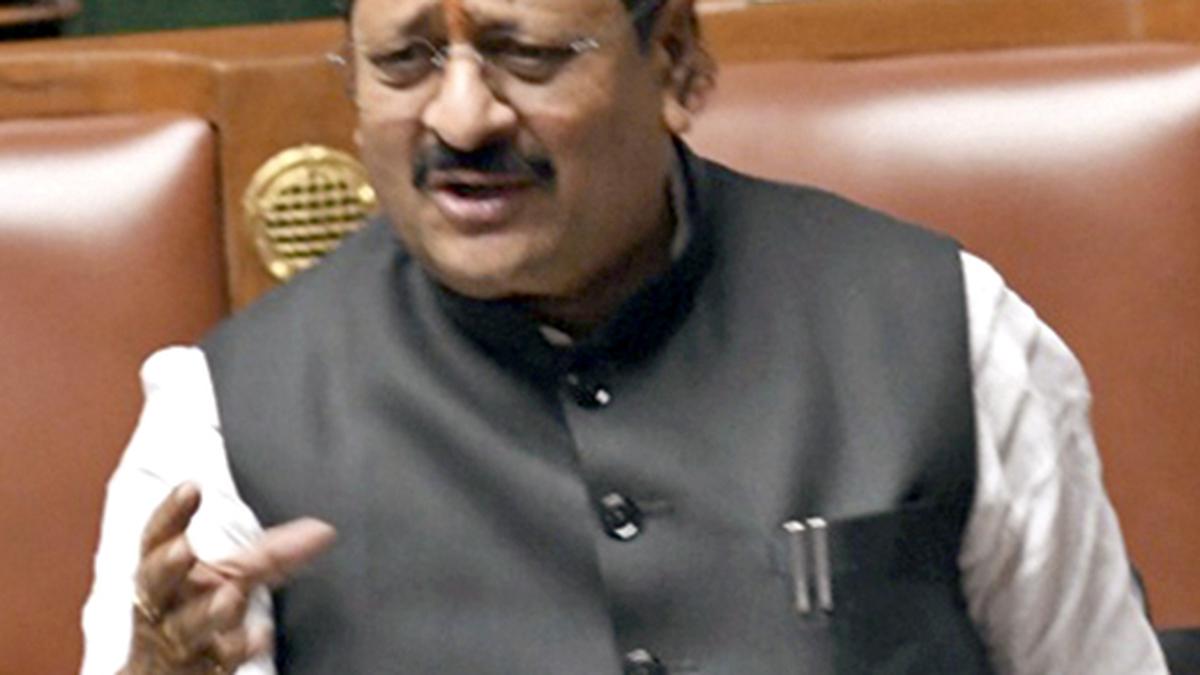 Yatnal targets Jarkiholi family with political nepotism charge