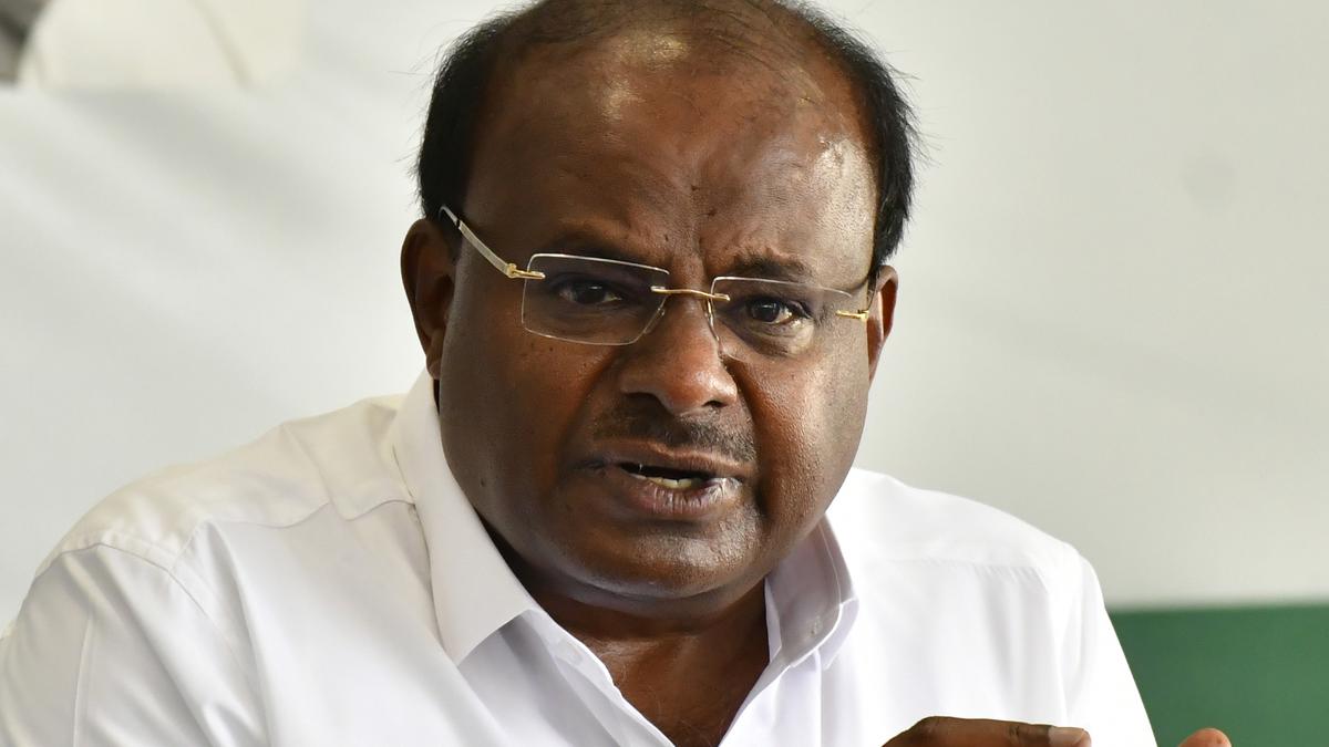 Former CM Kumaraswamy discharged from hospital