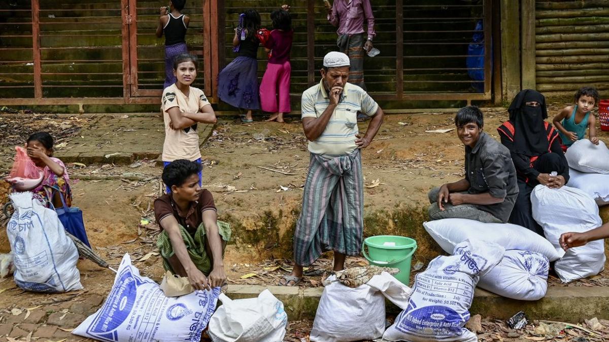 Bangladesh ramps up border vigilance as thousands of Rohingya flee Myanmar