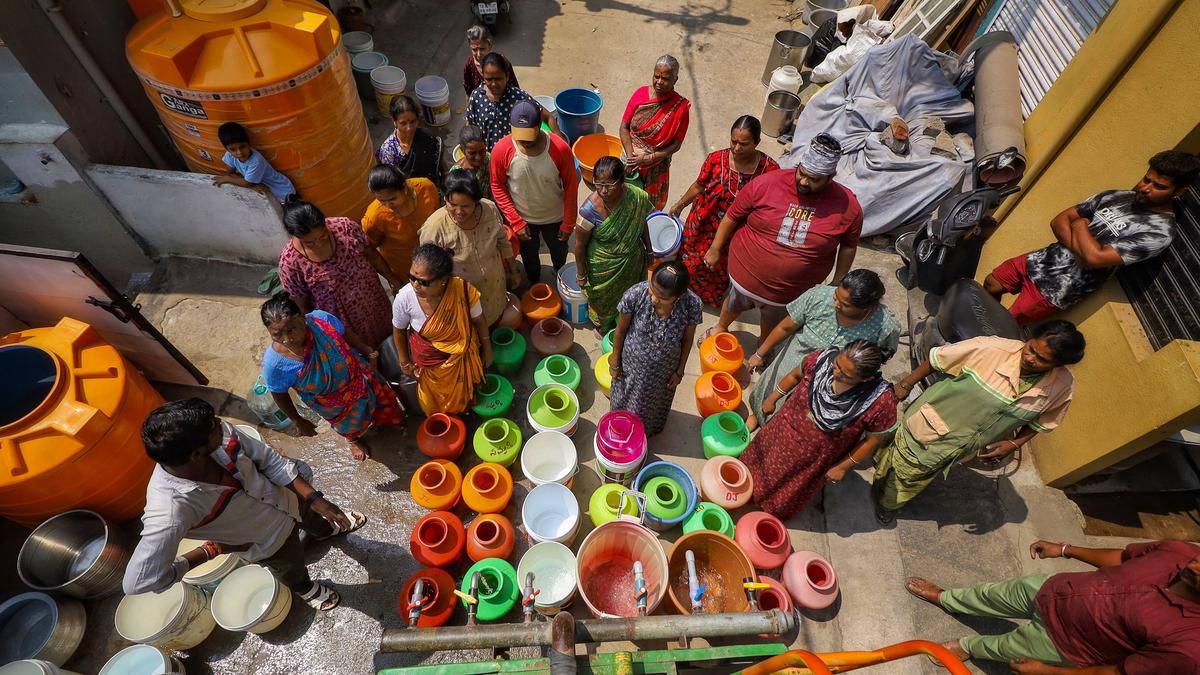 Amidst water crisis, Holi celebrations mostly dry in Bengaluru