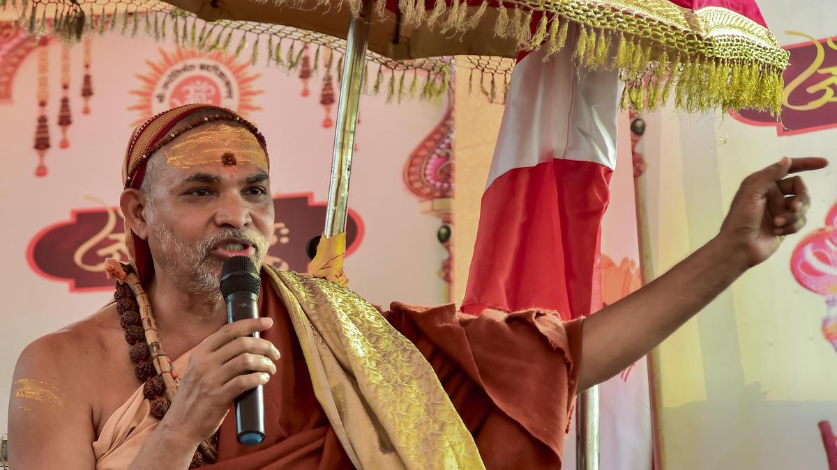 Prayagraj mela administration serves another notice to protesting seer