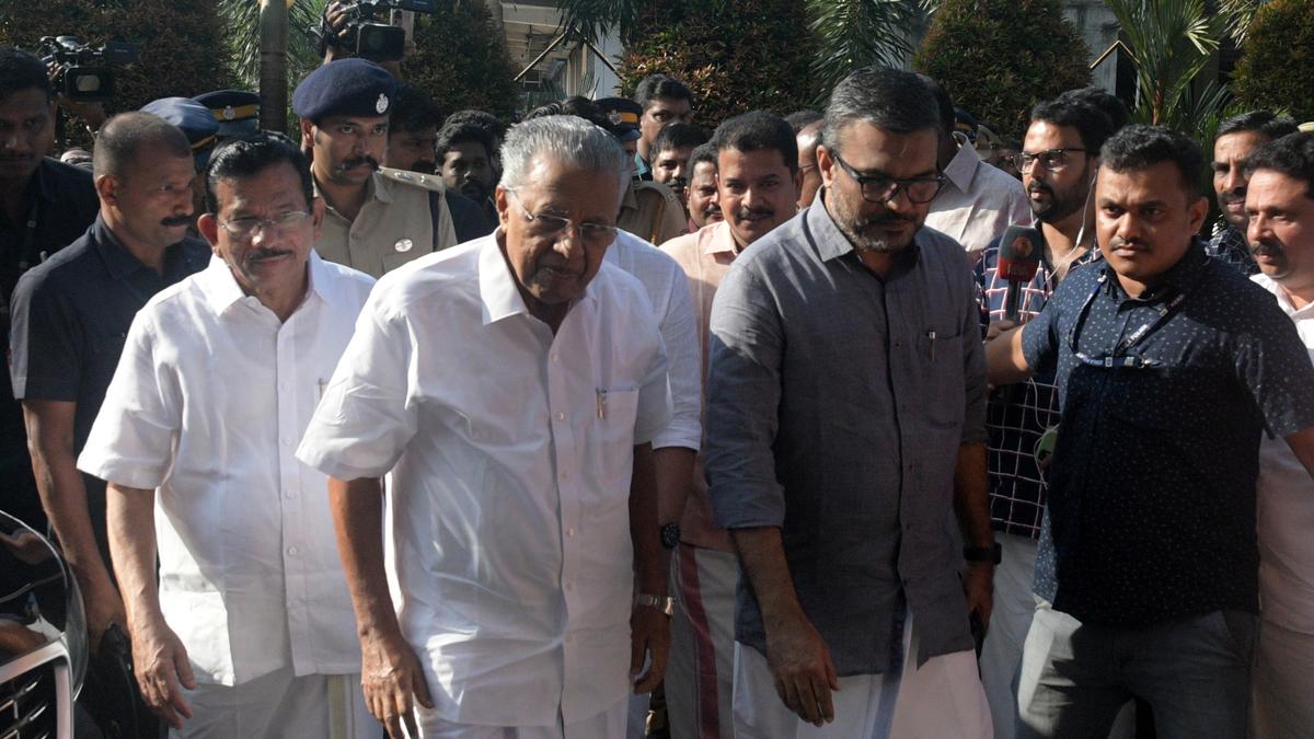 Kerala Police issue notice to shops near Navakerala Sadas venue at Aluva restricting use of LPG