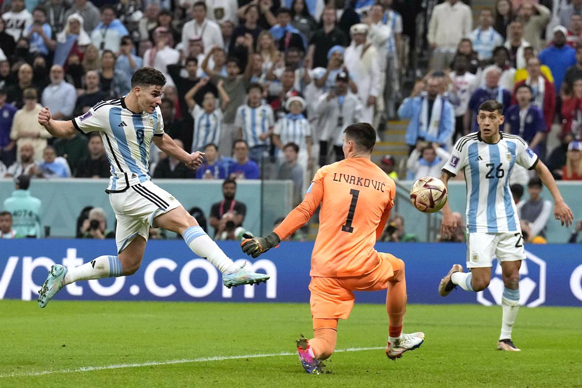 FIFA WC: Messi, Alvarez guide Argentina to 2-1 win over Australia - Articles