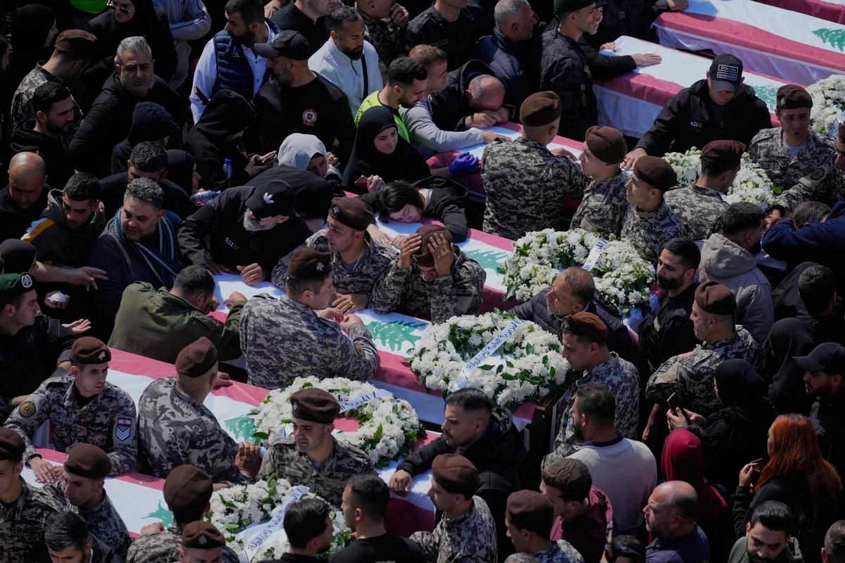 Mourners bid farewell to Lebanese state security personnel killed in Israeli strike