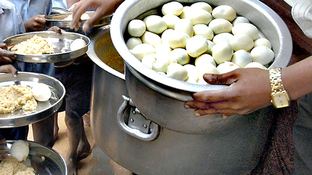 Telangana Govt prepared to dismiss those found guilty of supplying unhygienic food to students: CM Revanth