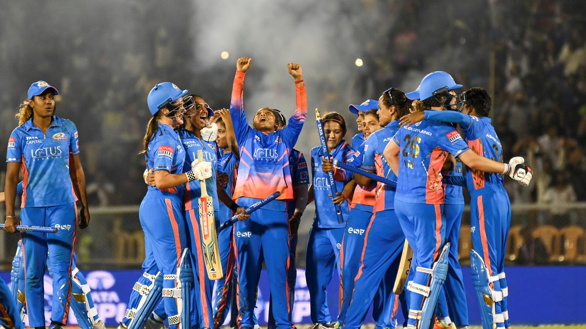 ¡El cricket femenino finalmente ha llegado a la India en todo su esplendor!