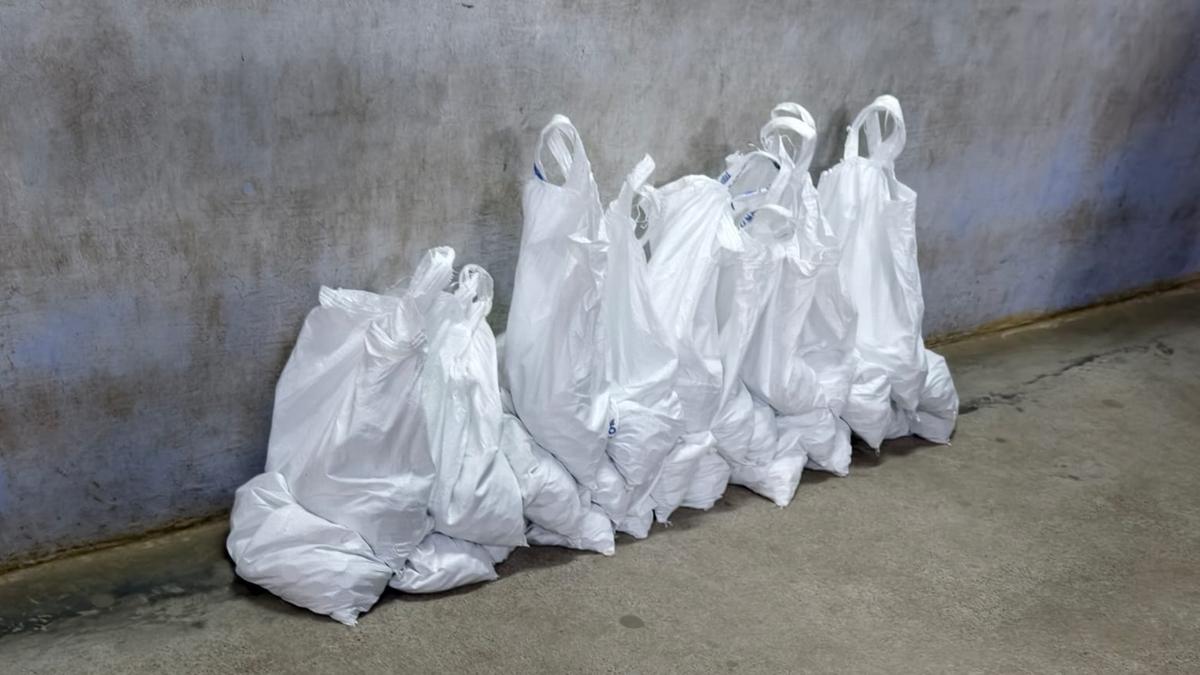 Man brings ₹80,000 in coins to court to settle maintenance in Coimbatore