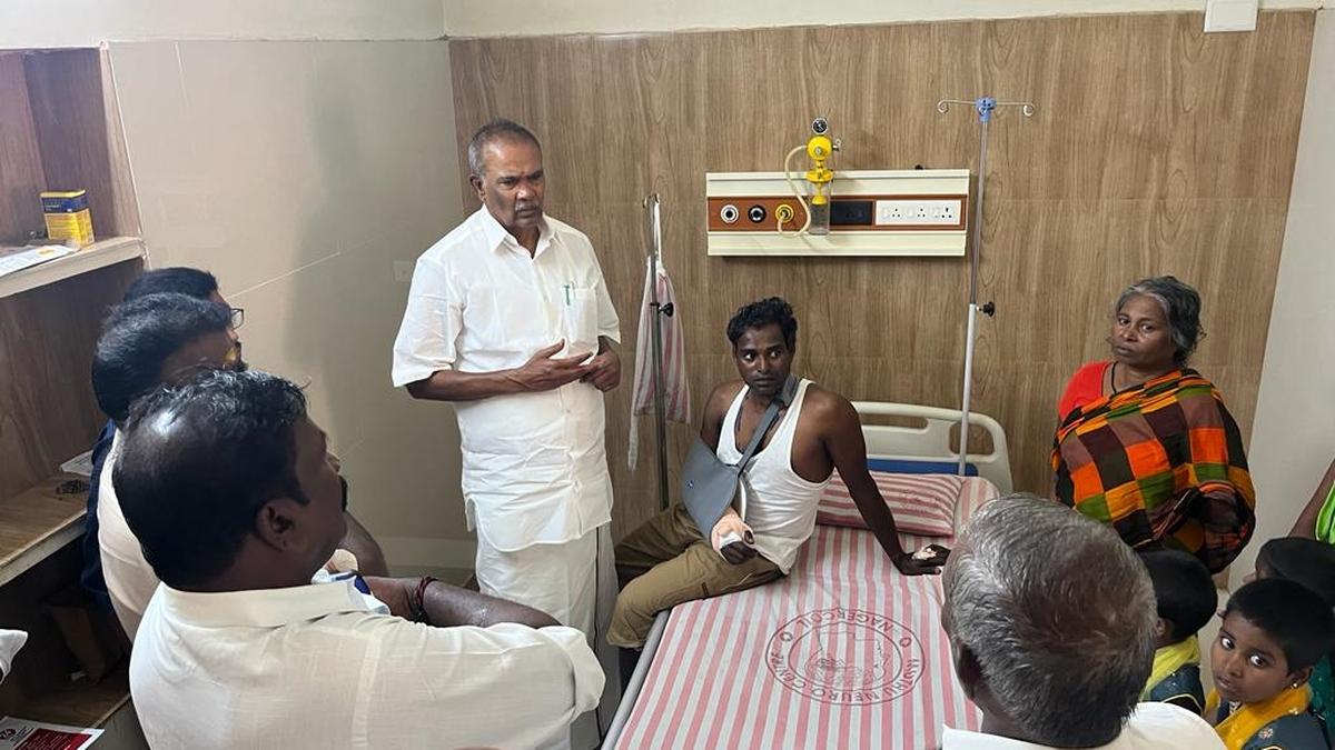 Country boat fishermen call off indefinite strike, resume fishing