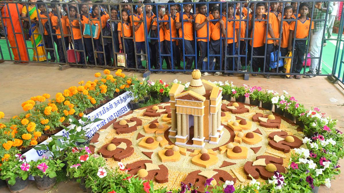 PU bags top prizes at Farm Fest