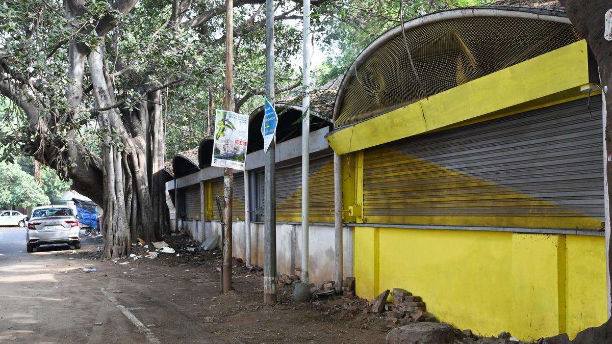 Food stalls built by Coimbatore Corporation at VOC Park remain vacant for two years