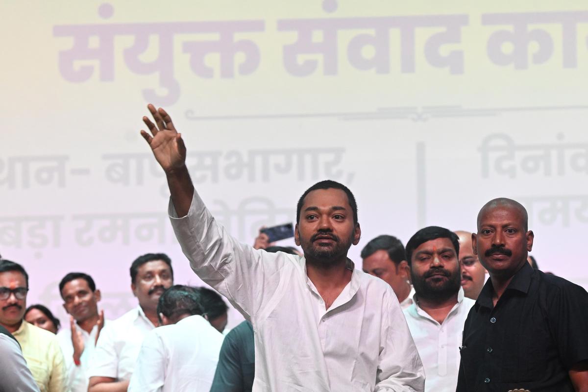 Nishant Kumar reuniu-se com trabalhadores do partido de Bagaha e West Champaran, em Bettiah, Bihar, em 4 de maio de 2026. Nishant Kumar reuniu-se com trabalhadores do partido de Bagaha e West Champaran, em Bettiah, Bihar, em 4 de maio de 2026.