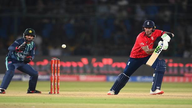 Pak vs Eng 1st T20 | Hales helps England win first game on Pakistan soil in 17 years