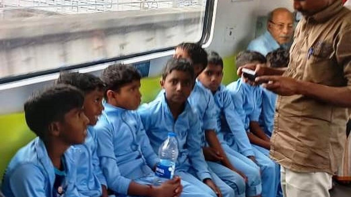 A memorable day out in Kochi for tribal children of Edamalakkudy in Idukki