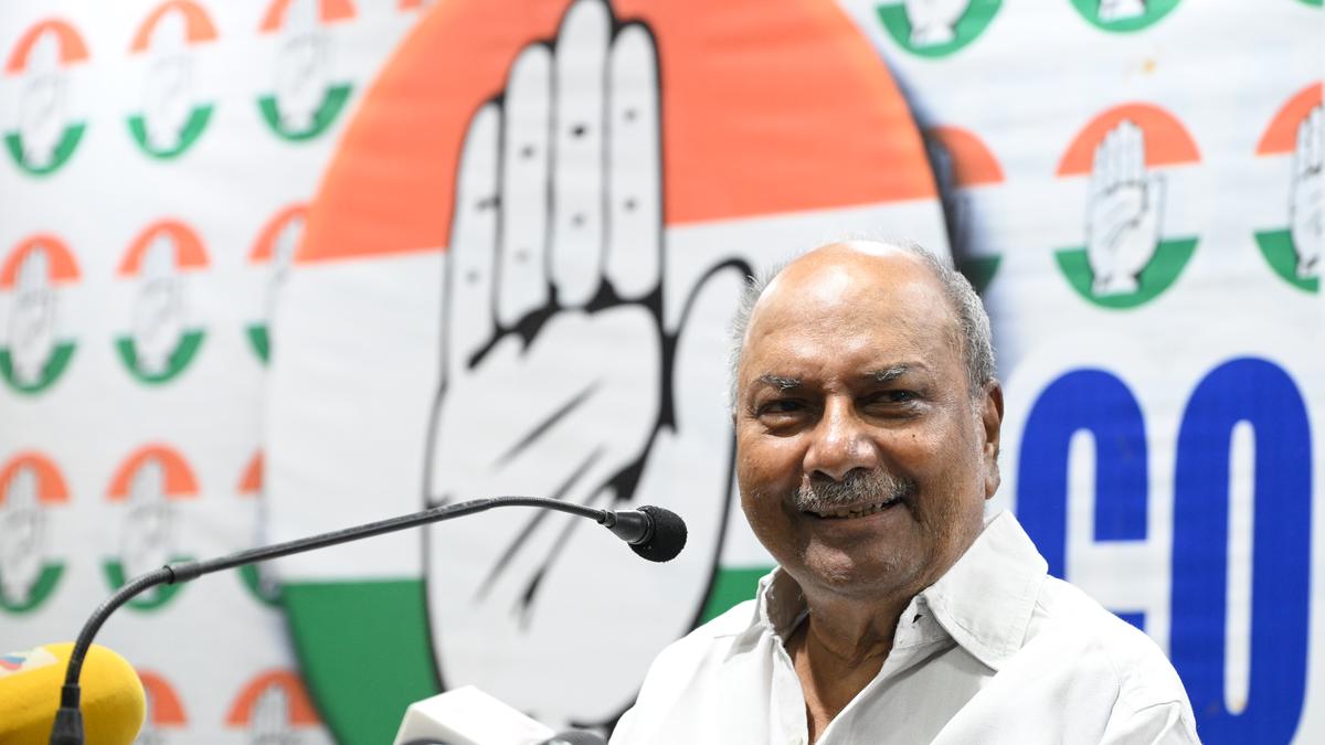 Former Chief Minsiter A.K. Antony regrets the “legally unavoidable” 1995 Sivagiri police action