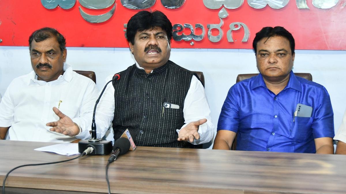 ‘Priyank Kharge must resign on moral grounds as law and order has failed in Kalaburagi’