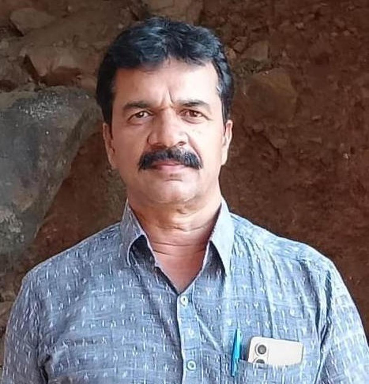 Chandu Naik. Chandu Naik.