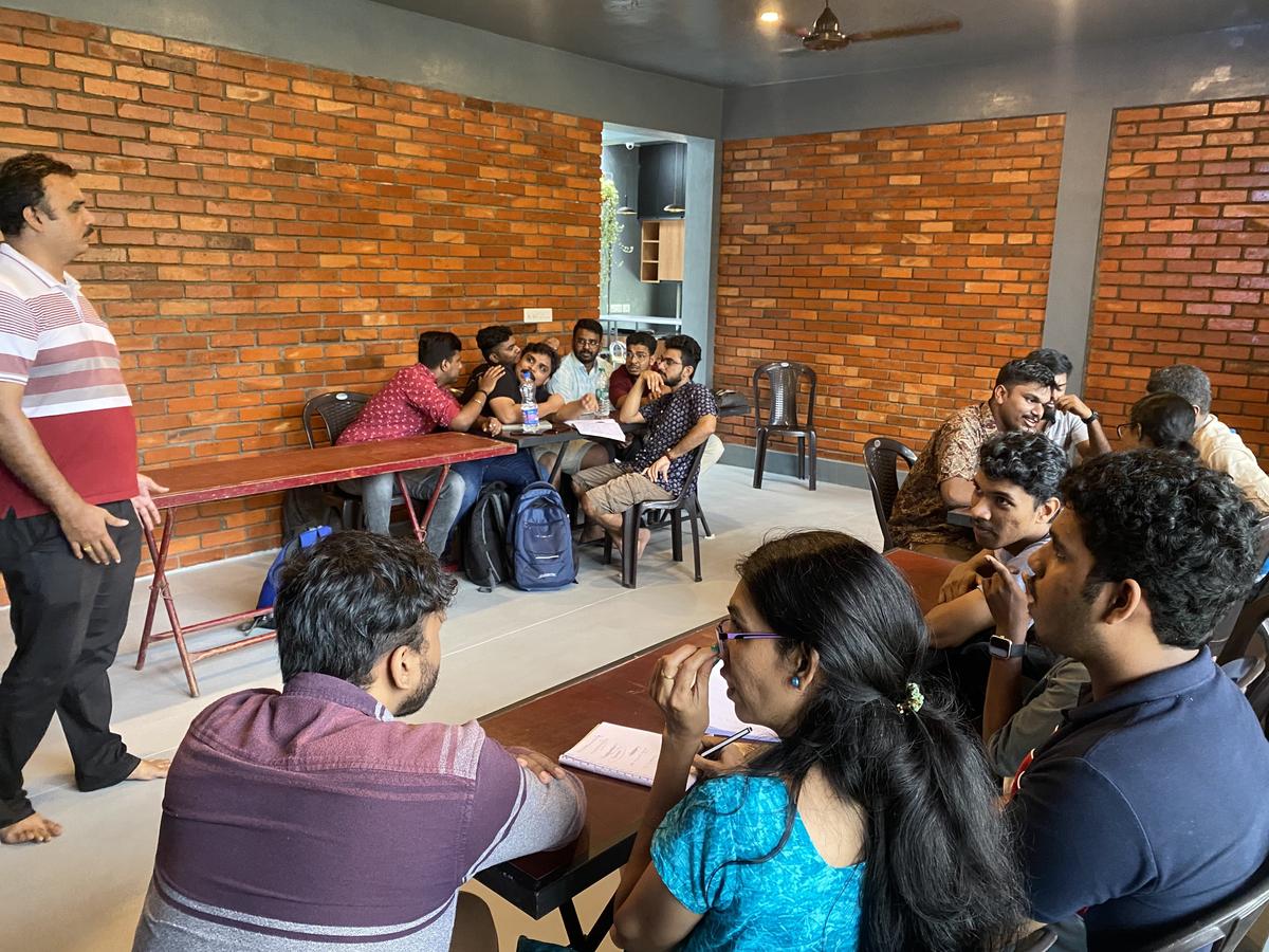 From one of the sessions conducted by Quizforya at The Reading Room, Cheruvaikkal