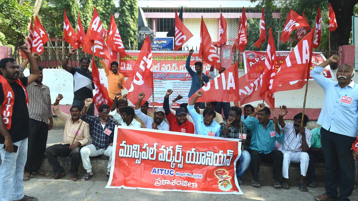 Sanitary workers in Ongole demand scrapping of facial recognition-based attendance system