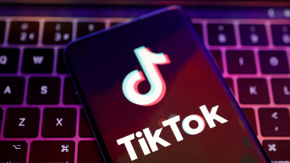U.S. lawmakers to include ban on TikTok on government devices