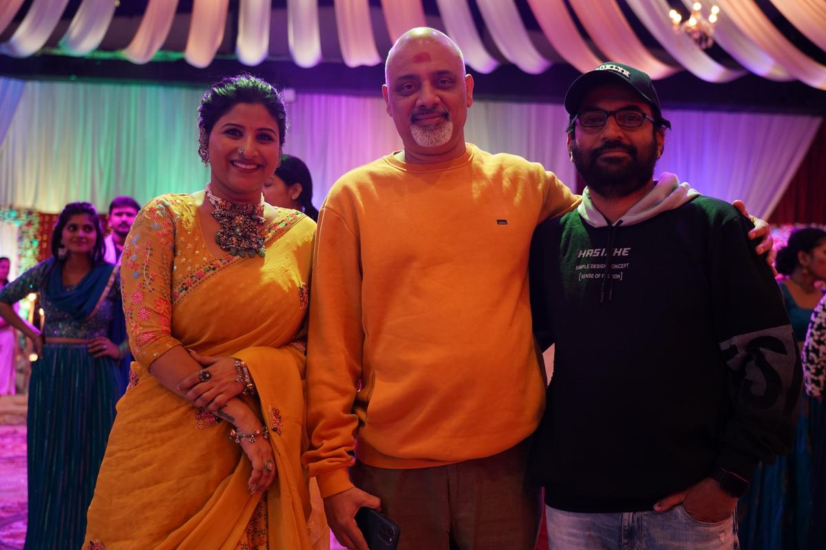 On the sets of ‘Dhoom Dhaam’ movie.. .Ramajogaiah Sastry with singer Mangli and director Sai Kishore 