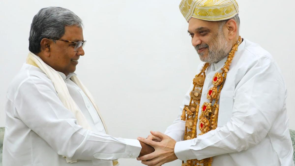 Siddaramaiah meets Amit Shah