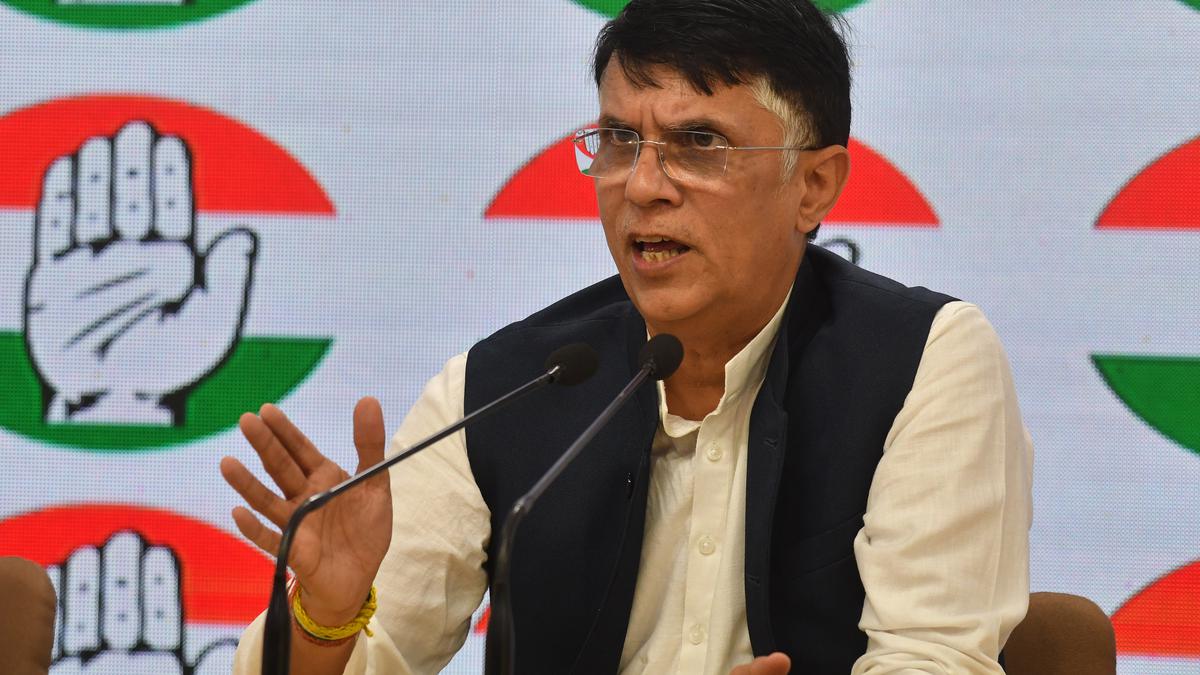 Congress defends absence at Singh's ash immersion.