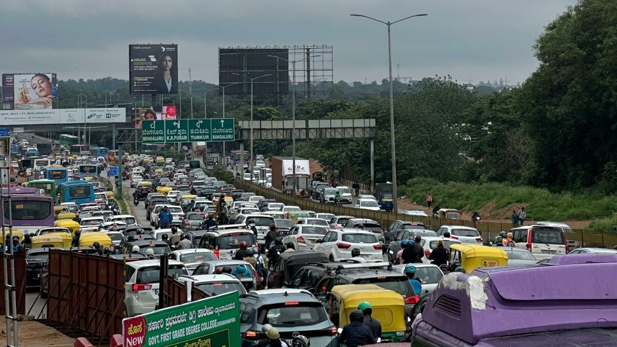 Bengaluru Traffic Woes: 4 kilometres in 40 minutes as Hebbal flyover work drags on in north Bengaluru