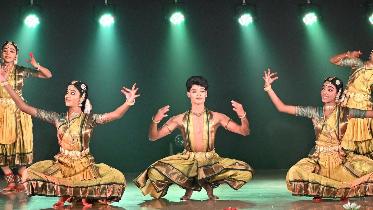 Cultural festival enthrals audiences with a variety of performances