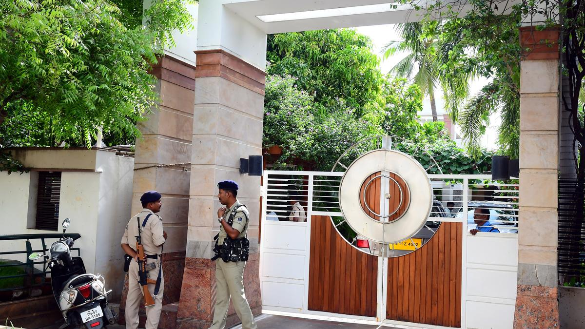 ED officials search businessman’s house in Dindigul; gunmen guard the premises