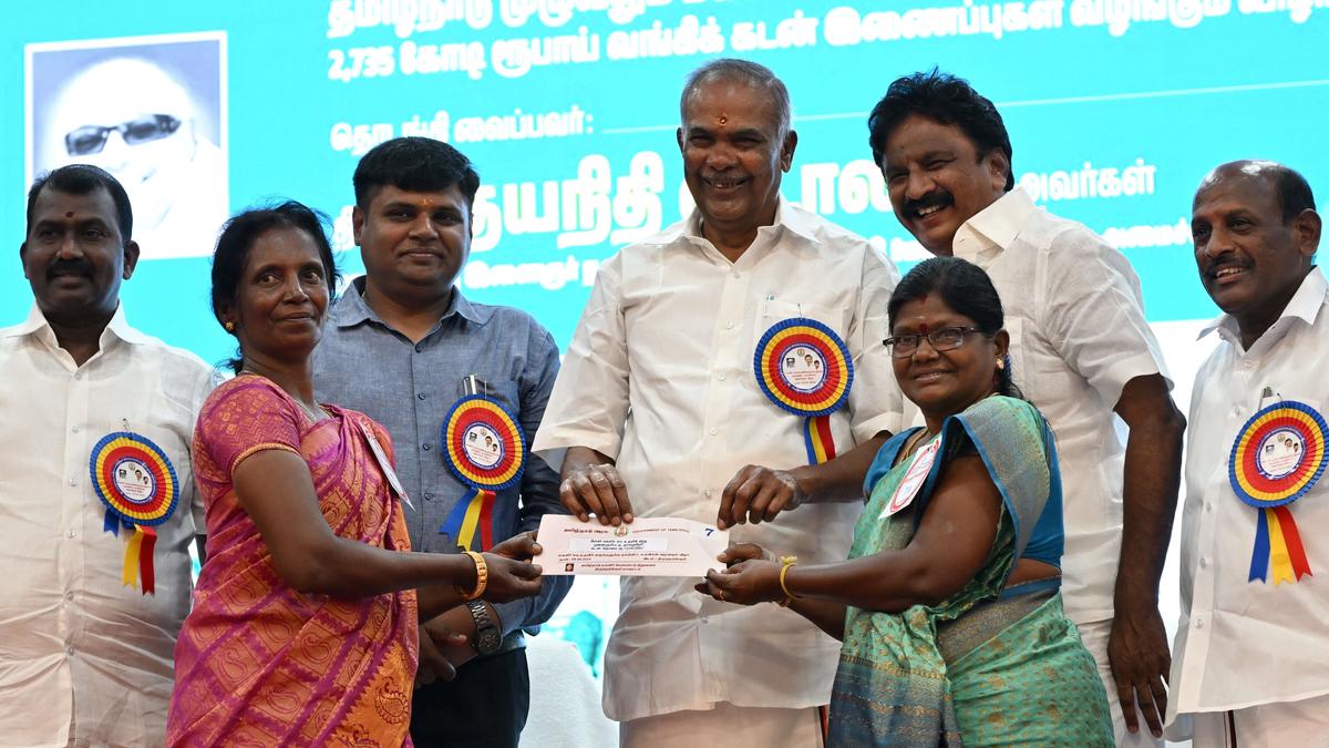 Self-help groups receive loans in southern districts