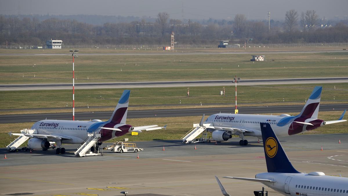 https://th-i.thgim.com/public/incoming/sv4uck/article69312971.ece/alternates/LANDSCAPE_1200/Germany_Airport_Strike_59206.jpg