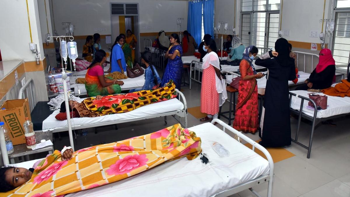 What were officials doing as food poisoning spree continued: HC