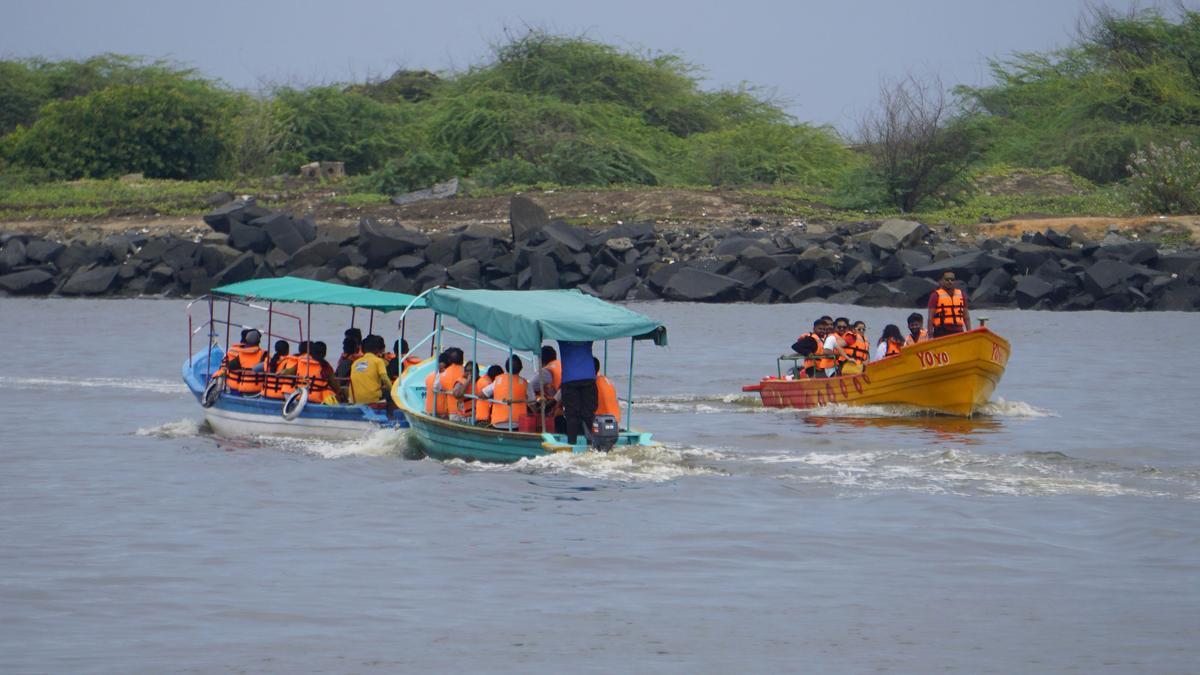 Tourists want govt to monitor functioning of sea cruises by private players