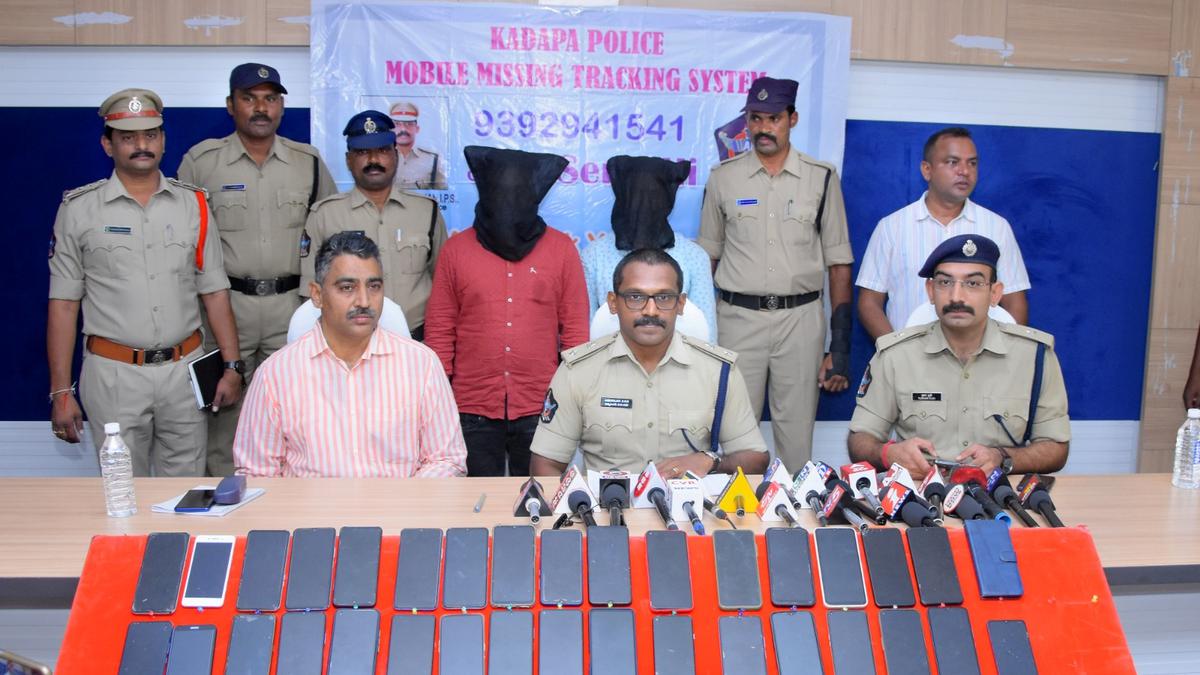 Andhra Pradesh: Kadapa police bust Aadhaar Enabled Payment System scam, two held