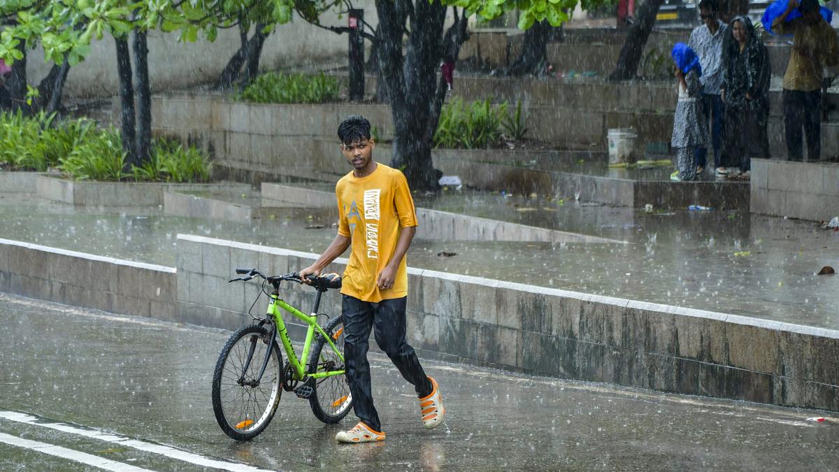 Mumbai rains: ‘Orange’ alert in place; light to moderate showers in city