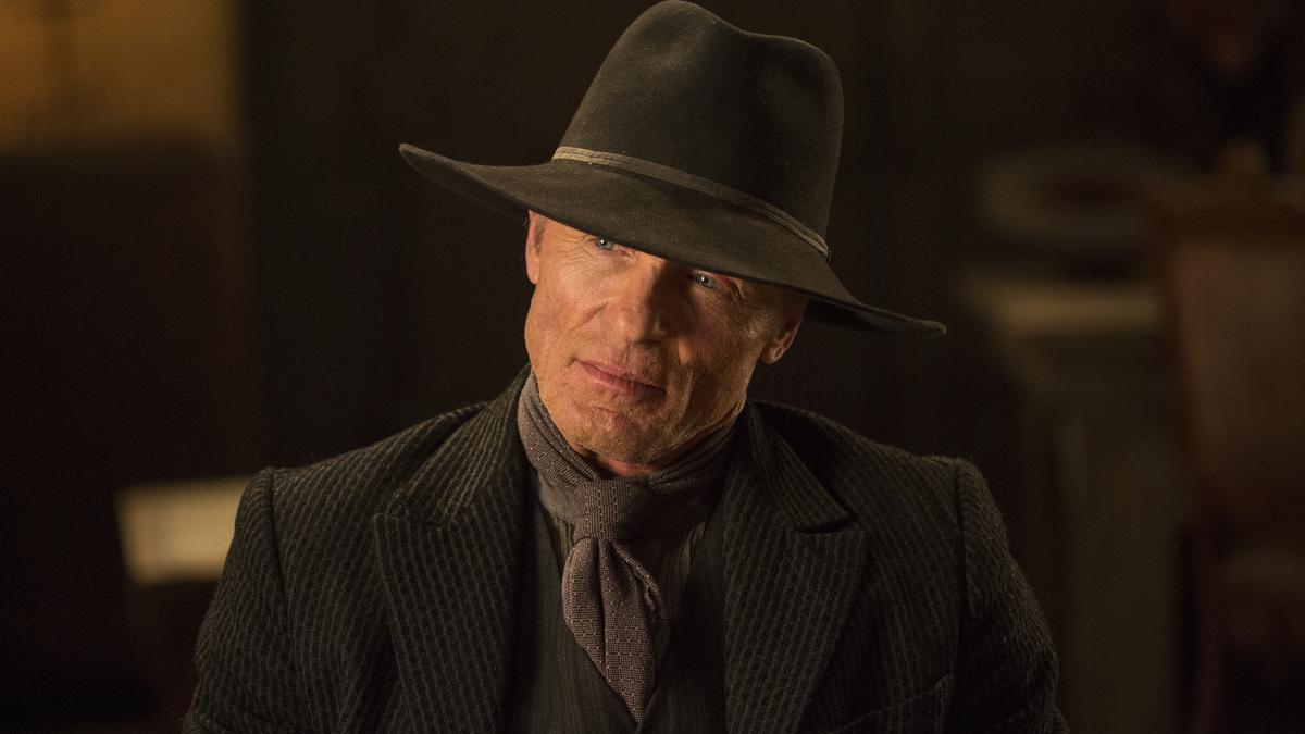 Ed Harris takes directorial helm for neo-noir adaptation âThe Ploughmenâ