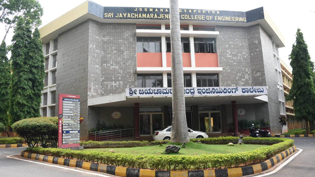 Alumni visit JSS Science and Technology University in Mysuru to guide students on career prospects