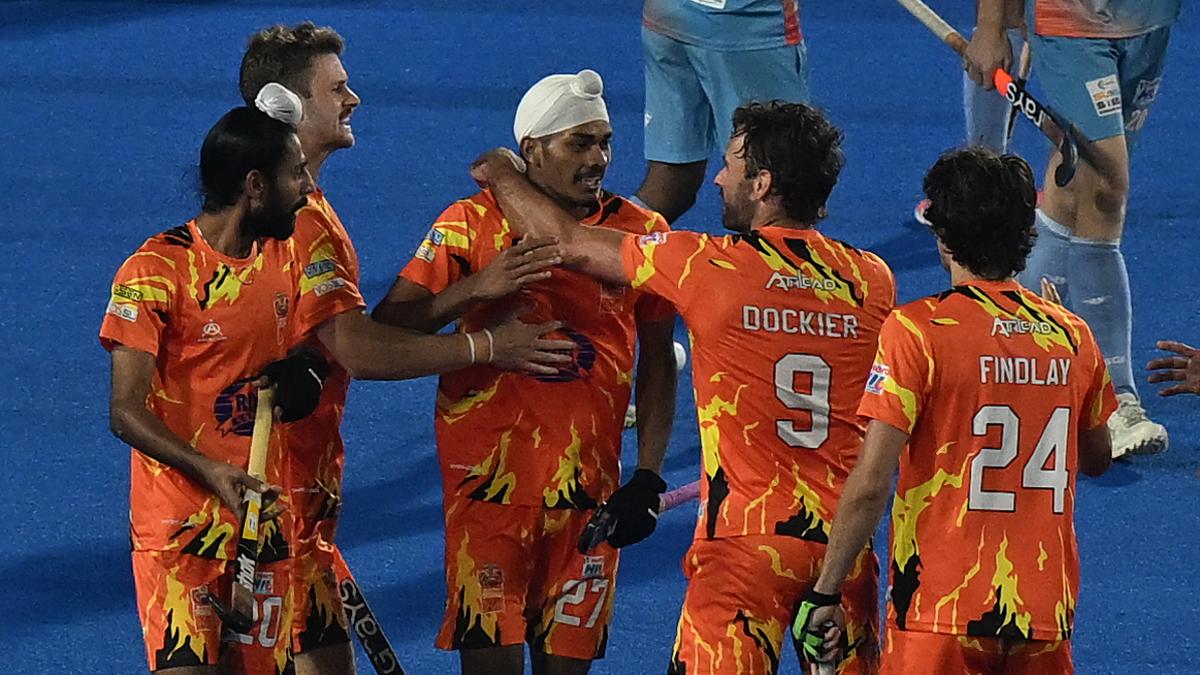 HIL | Dockier’s day out as Tigers book semifinal spot