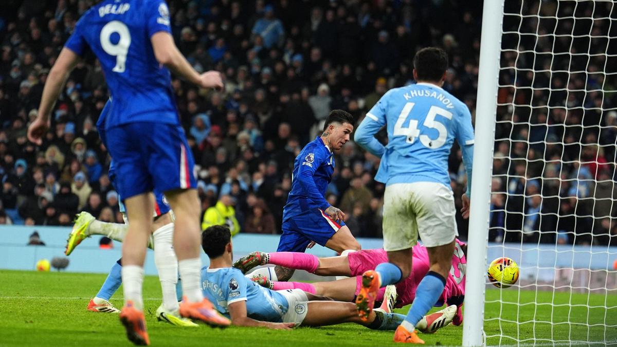 Premier Lig: Chelsea’li Fernandez, Man City ile beraberliği zorlamak için geç ekolayzırı yakaladı