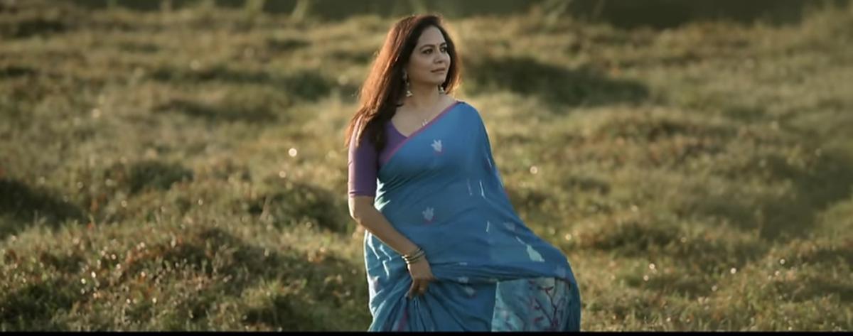 Screenshot of Sunitha from the single ‘Entha Prema’ 