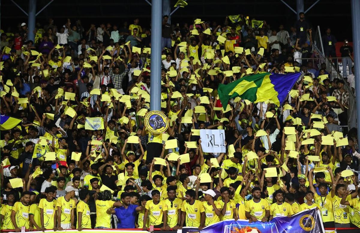 The excited fans of Thiruvananthapuram Kombans The excited fans of Thiruvananthapuram Kombans